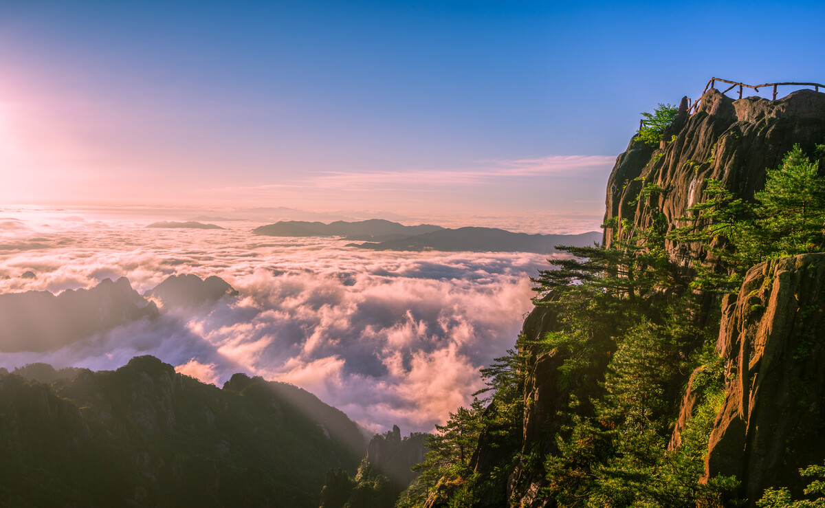 Bright-Summit-Huangshan